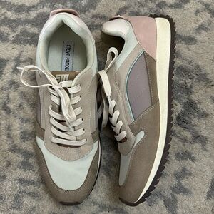 Steve Madden Kinkade Sneaker sz 8.5